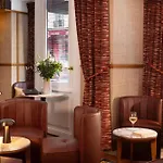 D'aubusson 5* Paris